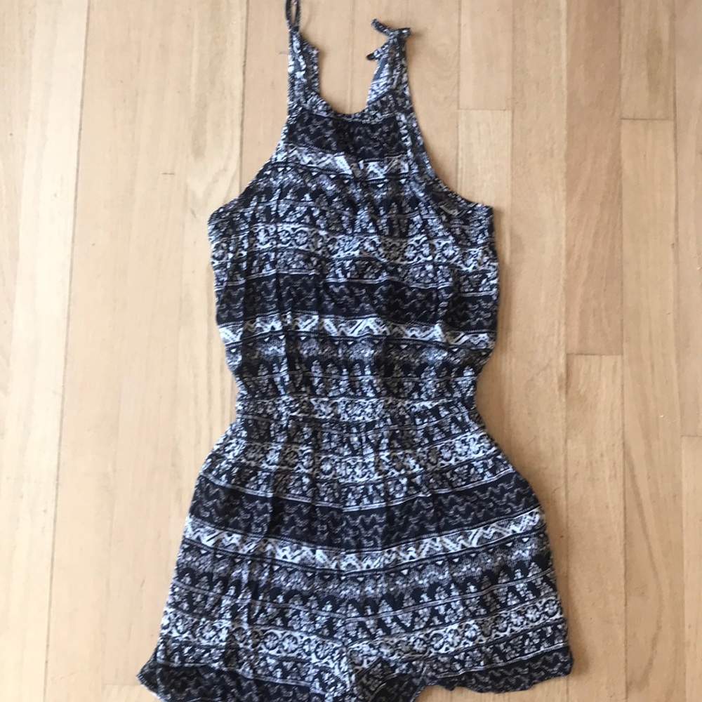 Hollister romper XS